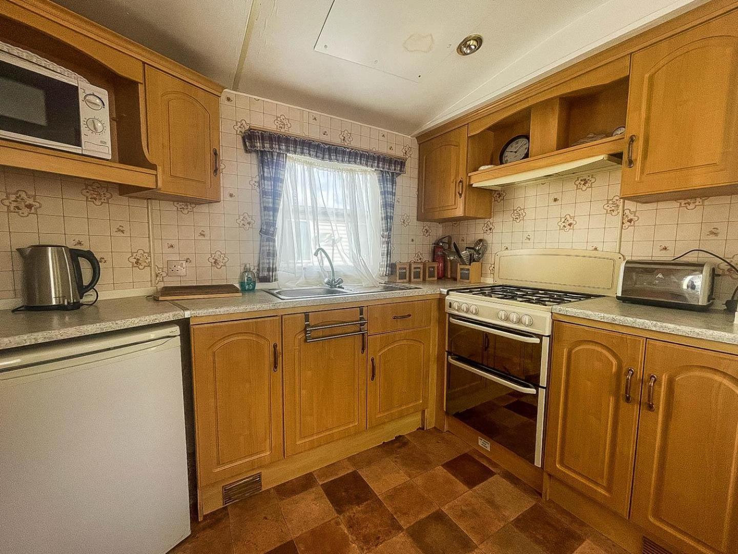 6 Berth Caravan With Decking Nearby Heacham Beach In Norfolk Ref 21047A Hotel Kültér fotó