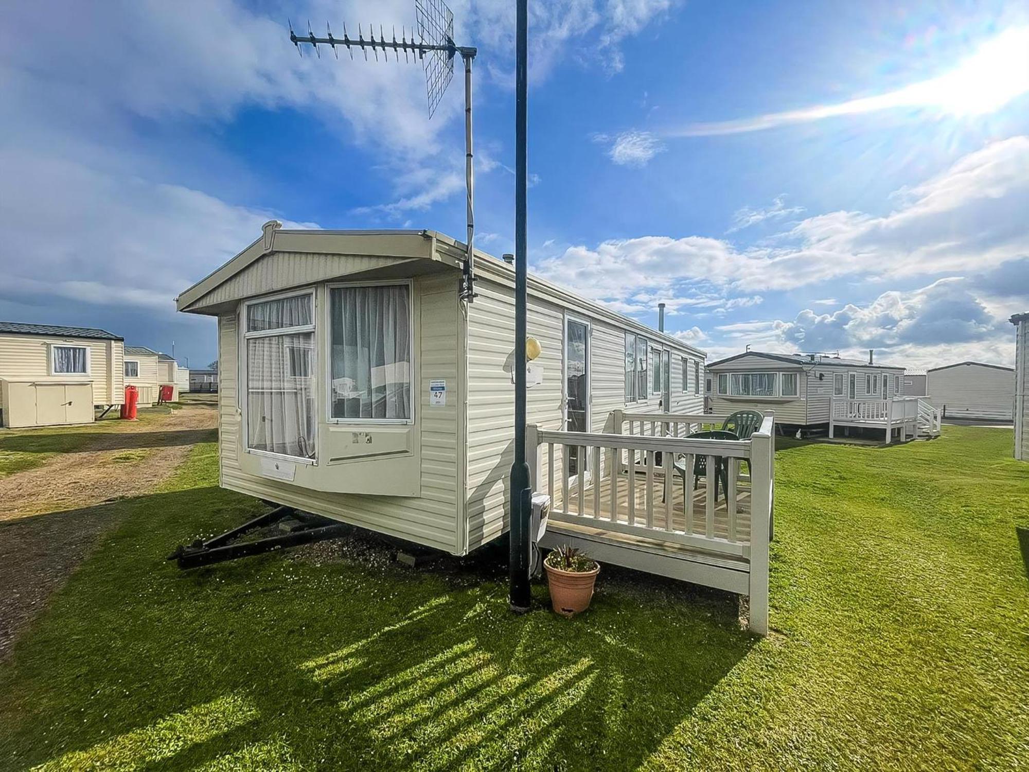 6 Berth Caravan With Decking Nearby Heacham Beach In Norfolk Ref 21047A Hotel Kültér fotó